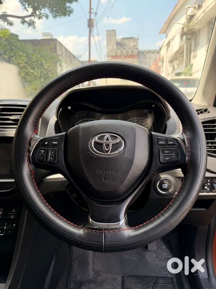 Toyota Urban Cruiser 1.5 Premium Grade Dual Tone Mt, 2021, Petrol