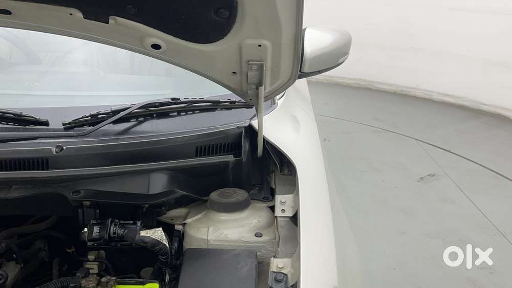 Maruti Suzuki Dzire 1.2 Zxi Amt, 2019, Petrol