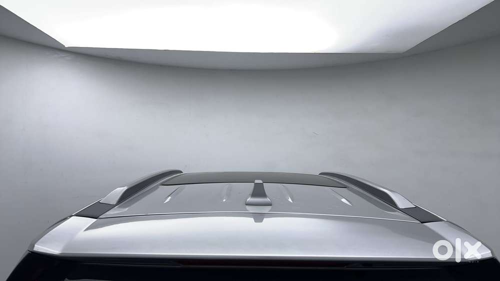 Mahindra Xuv700 2.0 Ax 7 Petrol At Luxury Pack Str, 2023, Petrol