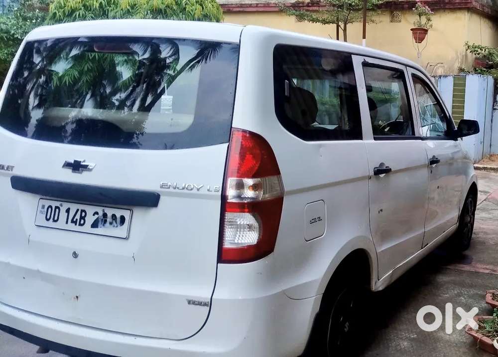 Selling Chevrolet Enjoy Diesel 2013