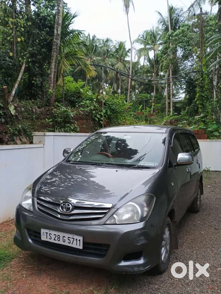 Toyota Innova Diesel 2011 2nd Owner