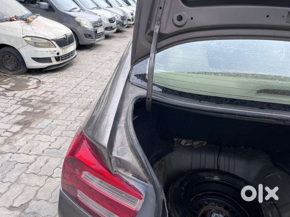 Honda City V At Sunroof I-vtec, 2013, Petrol