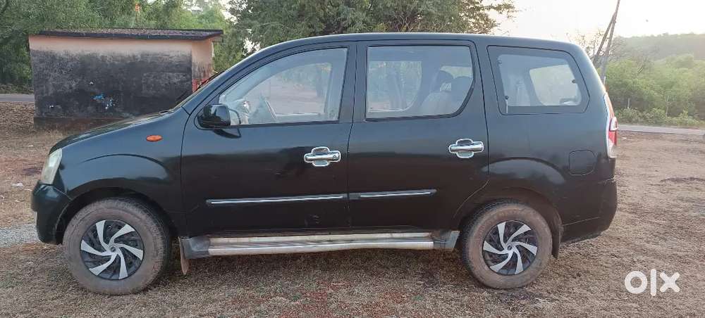 Mahindra Xylo 2010