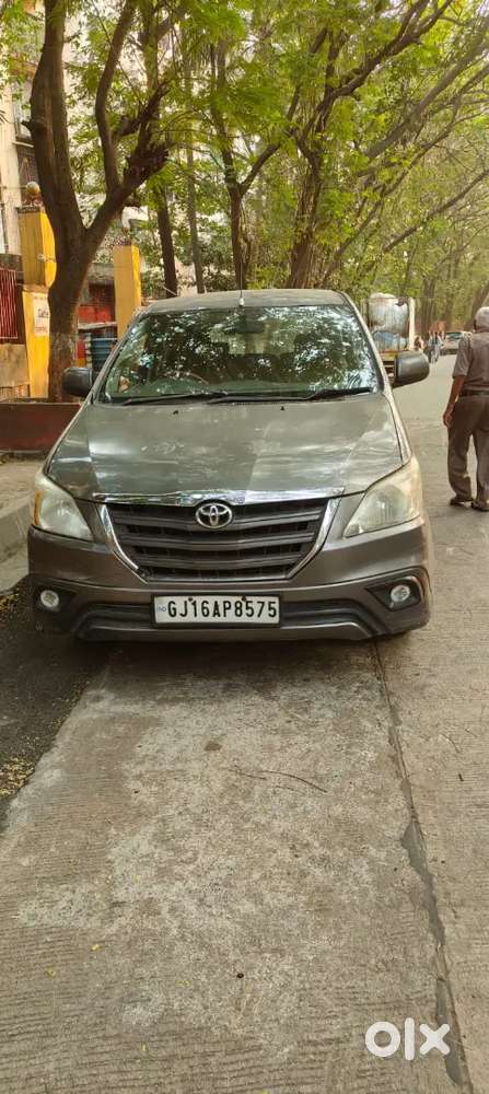 Toyota Innova 2011