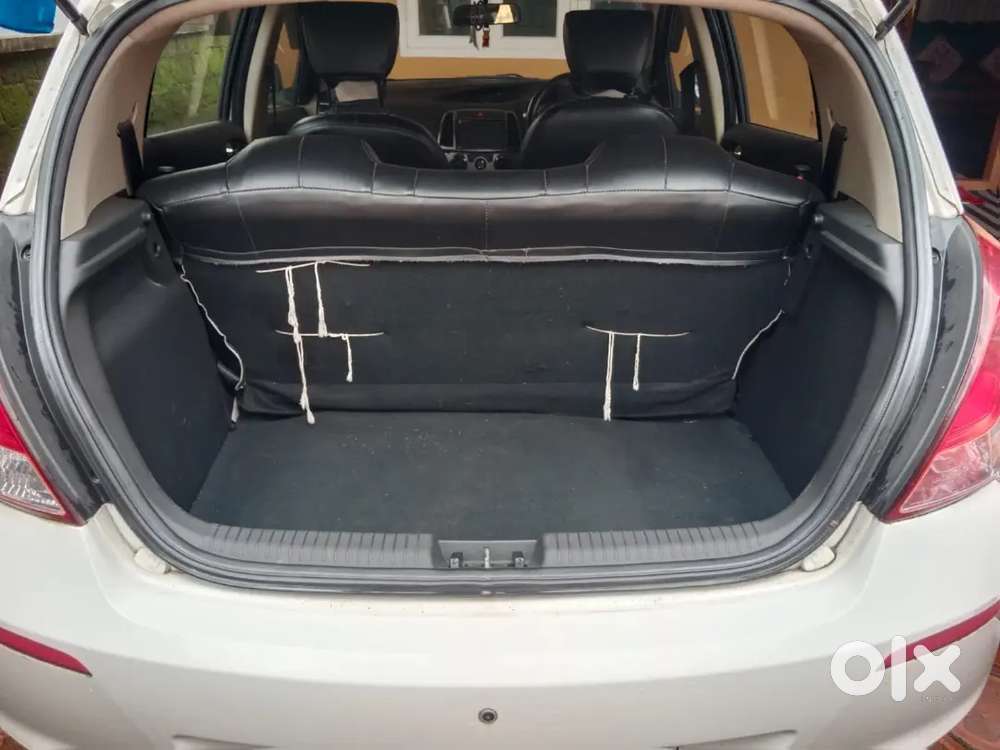Hyundai I20 Era Petrol Well Maintained Car And Good Condition