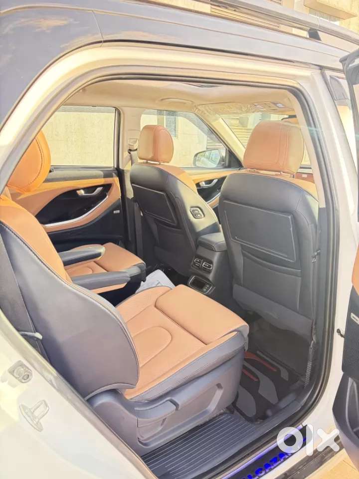 Hyundai Alcazar, 2025, Petrol