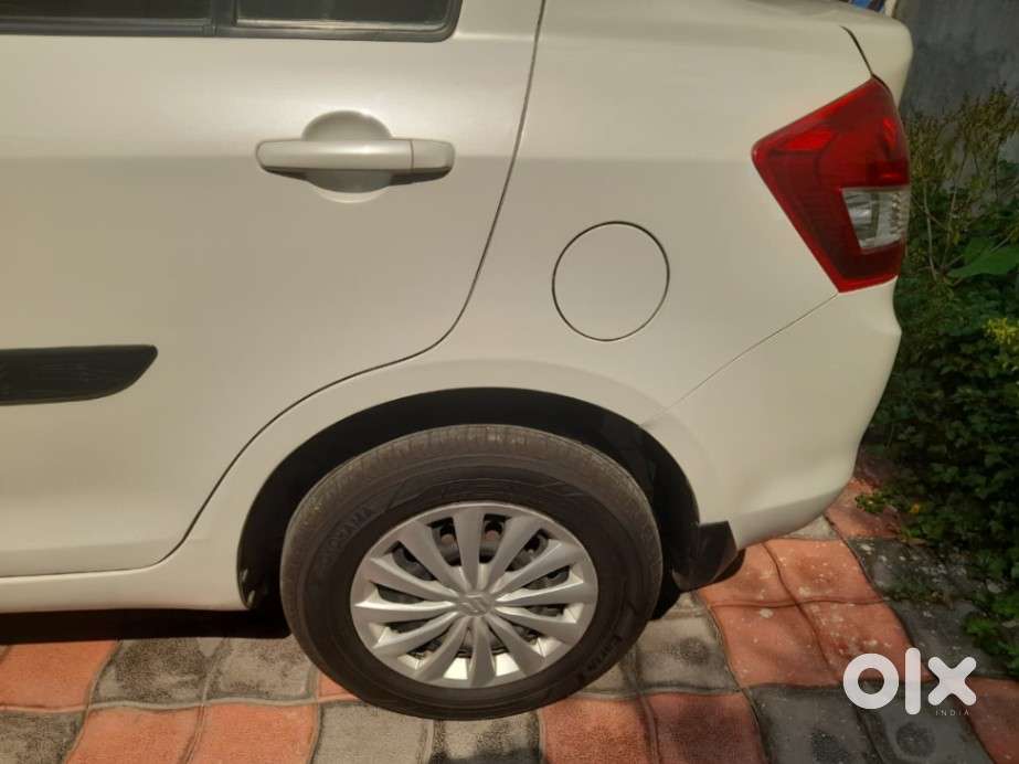Maruti Suzuki Swift Dzire 1.3 Vxi, 2015, Petrol