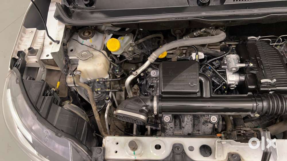 Renault Triber Rxt, 2022, Petrol