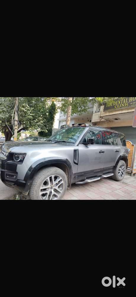 Land Rover Defender 110
