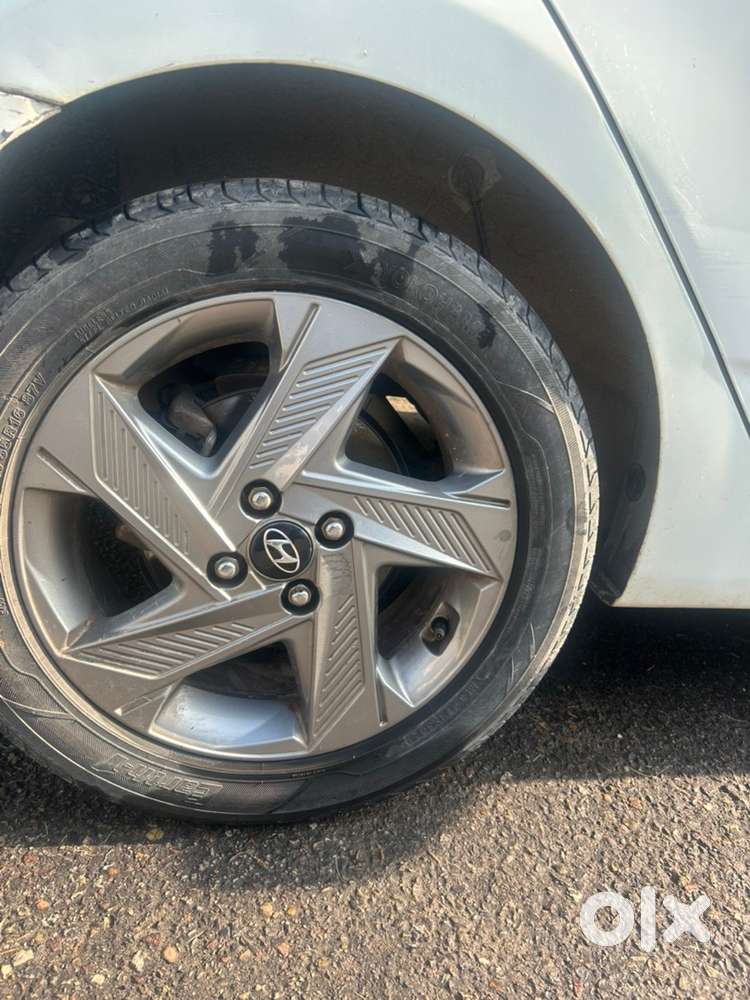 Hyundai Fluidic Verna 2012