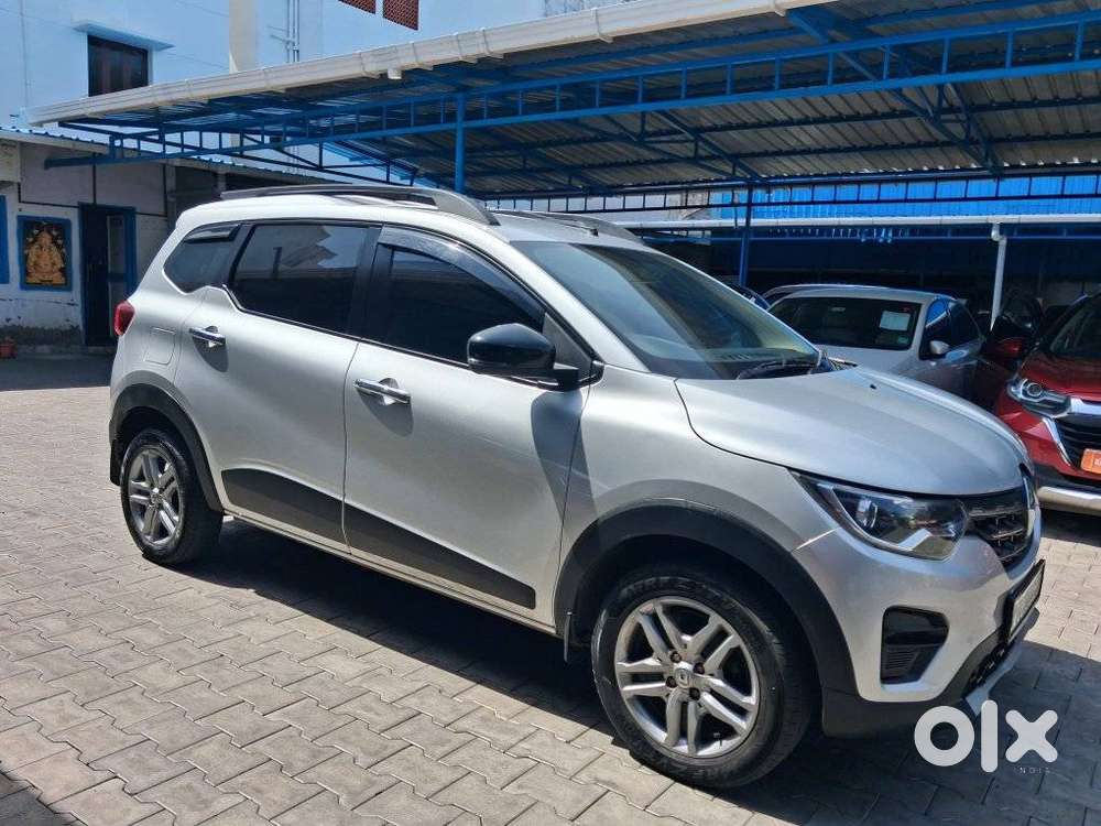 Renault Triber Rxt, 2025, Petrol