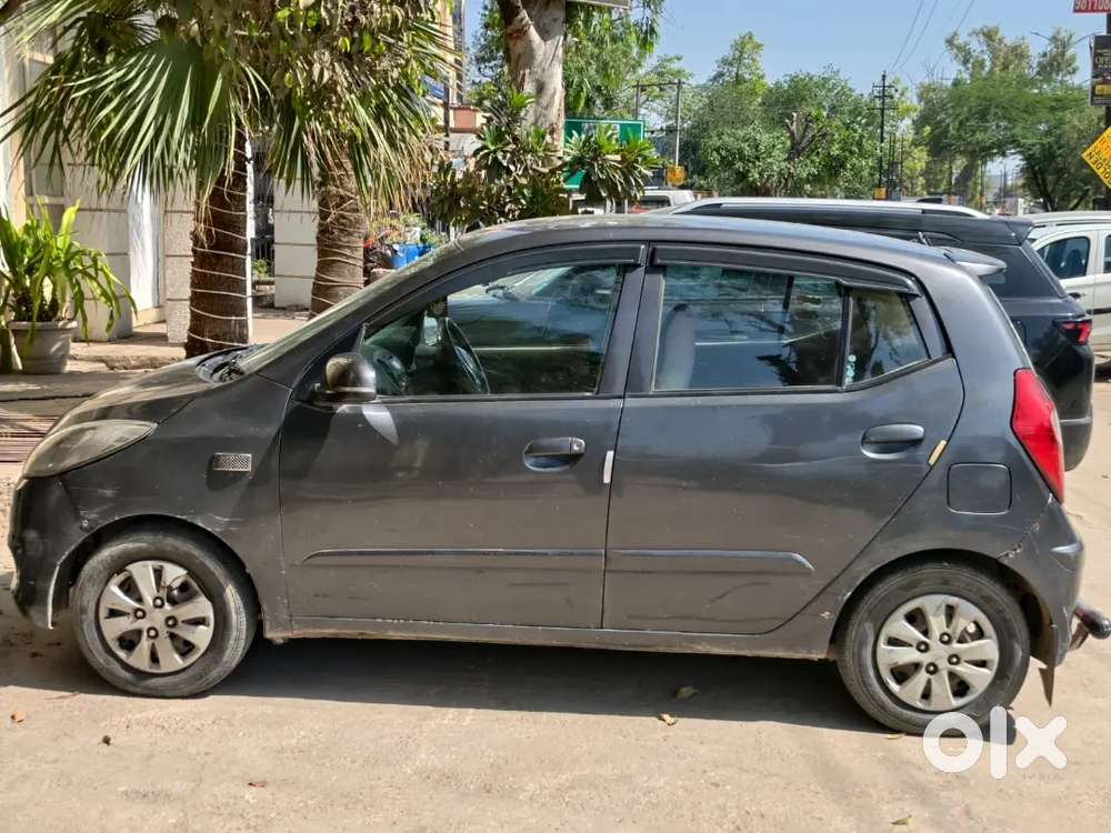 Hyundai I10 Sportz 2012 Automatic Year