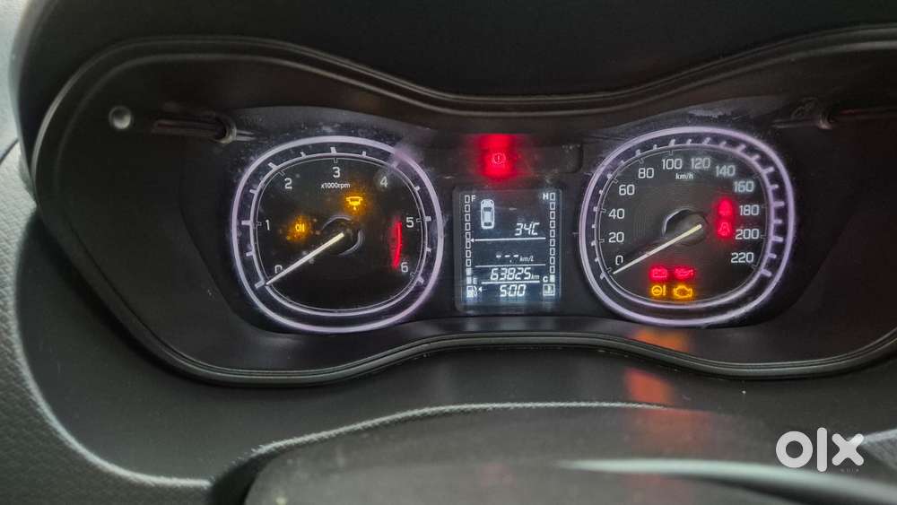 Maruti Suzuki Brezza Zdi+ Dual Tone, 2017, Diesel