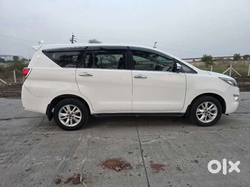 Toyota Innova Crysta 2017 Diesel 311000 Km Driven