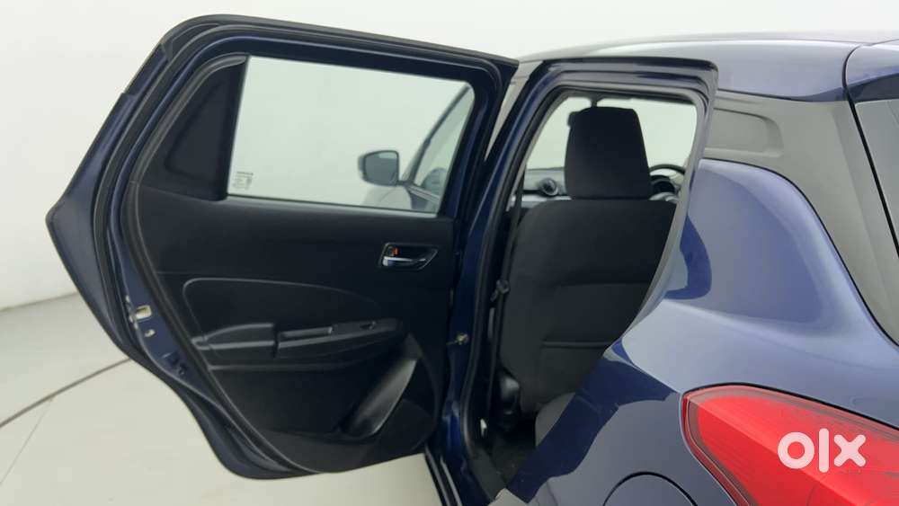 Maruti Suzuki Swift Amt Zxi, 2022, Petrol