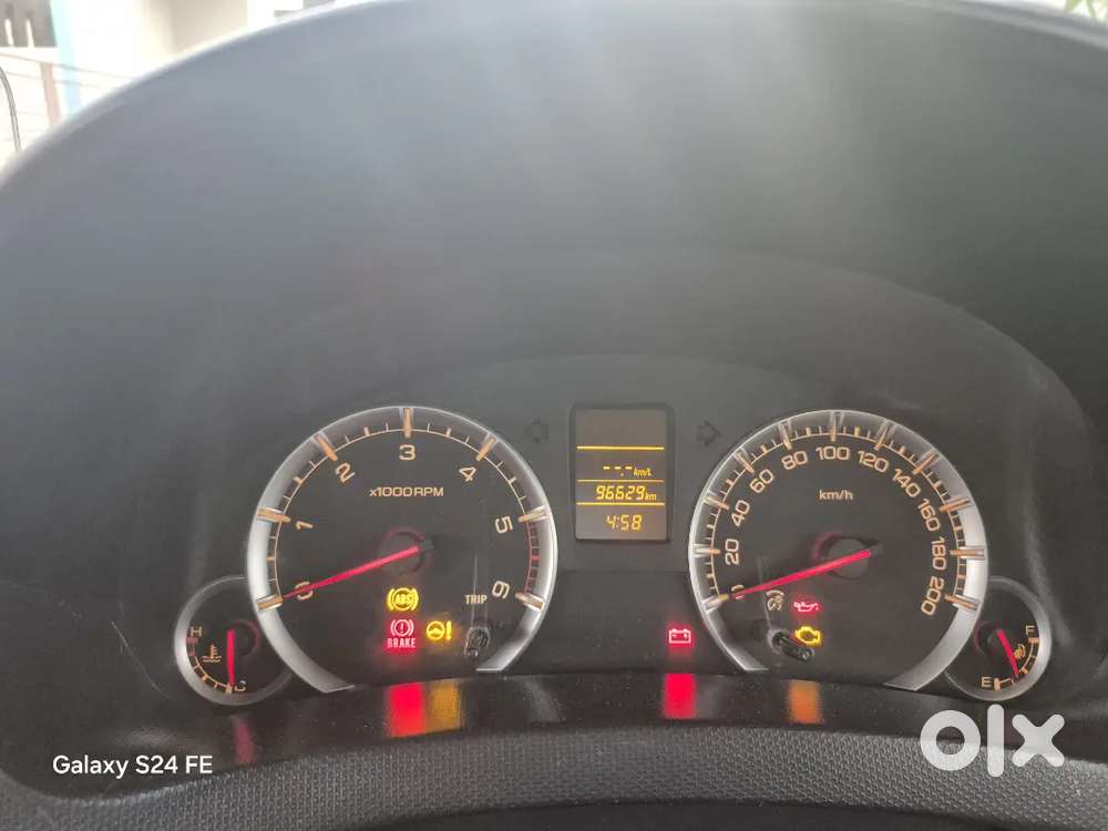 Maruti Suzuki Swift Dzire 2015