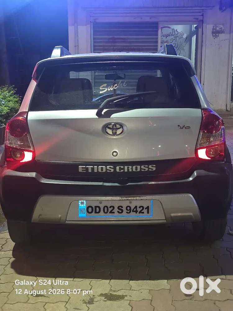 Toyota Etios Cross 2014 Diesel 142000 Km Driven