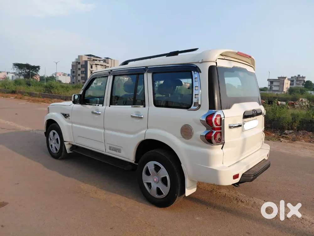 Mahindra Scorpio 2021 Diesel Well Maintained