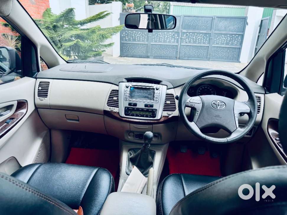 Toyota Innova 2.5 Vx 8 Str, 2012, Diesel