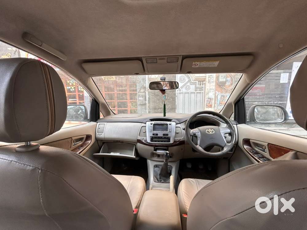 Toyota Innova 2014 Diesel 102500 Km Driven