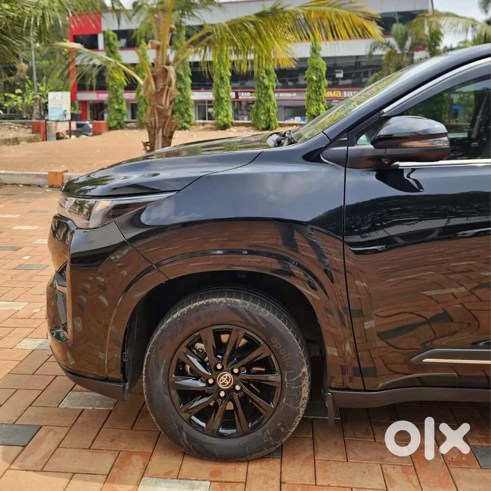 Toyota Innova Hycross 2.0 2023
