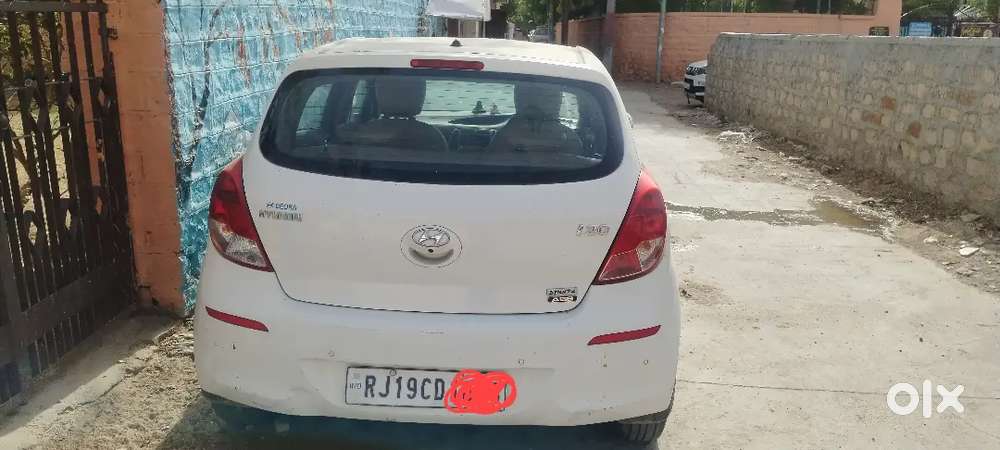 Hyundai I20 2012 Petrol Well Maintained 81000 Km