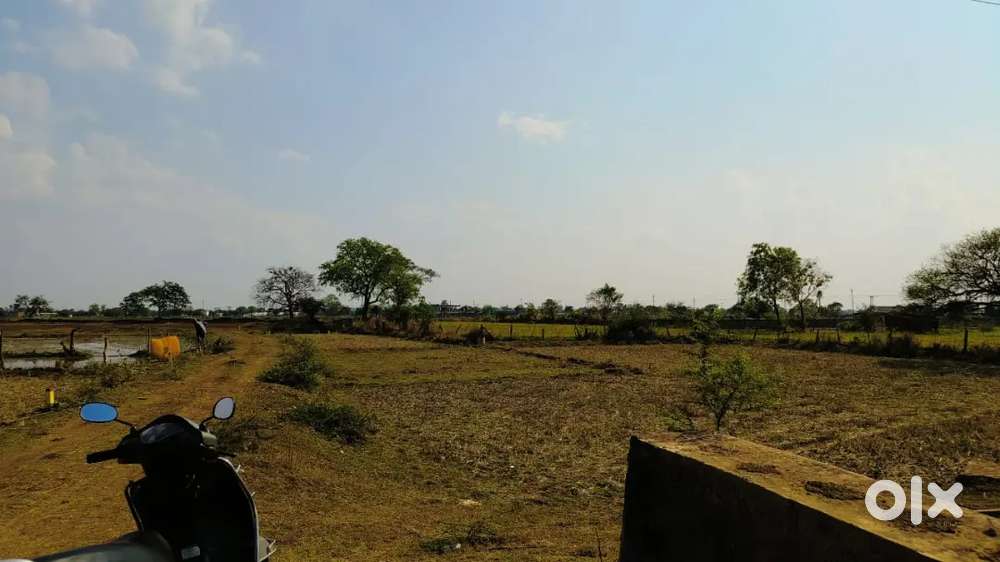 Highway touch plot Lands & Plots 1753585485