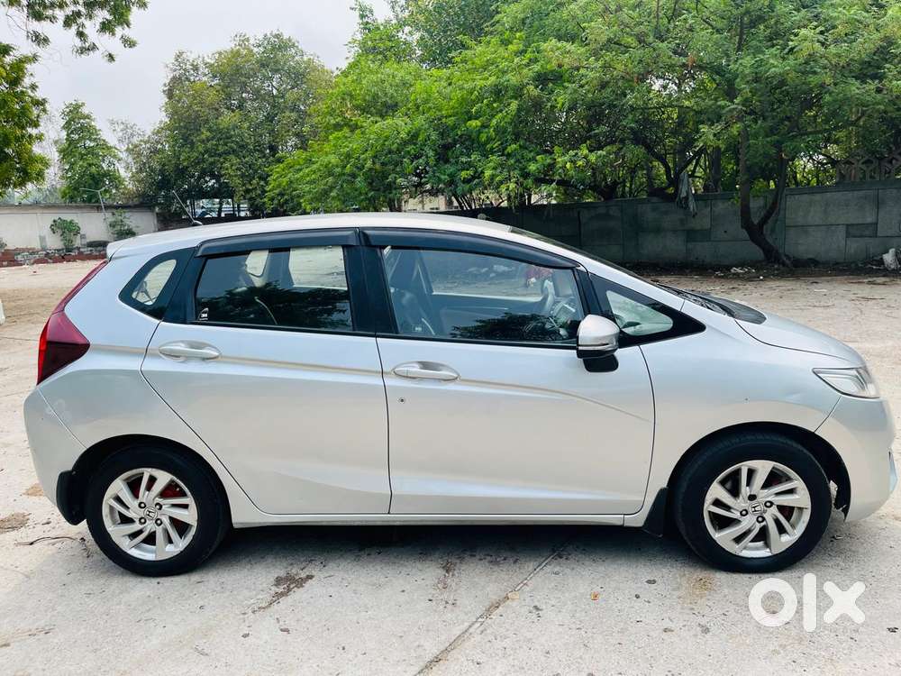 Honda Jazz 1.2 V I Vtec, 2015, Cng & Hybrids
