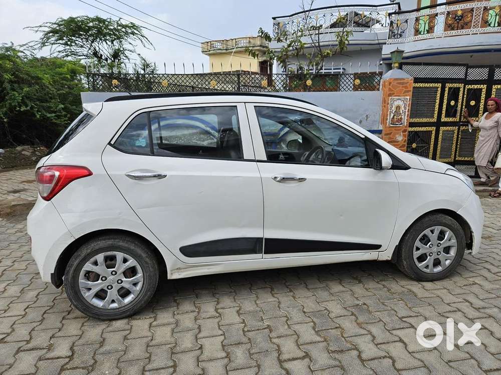 Hyundai Grand I10 2016 Diesel Well Maintained