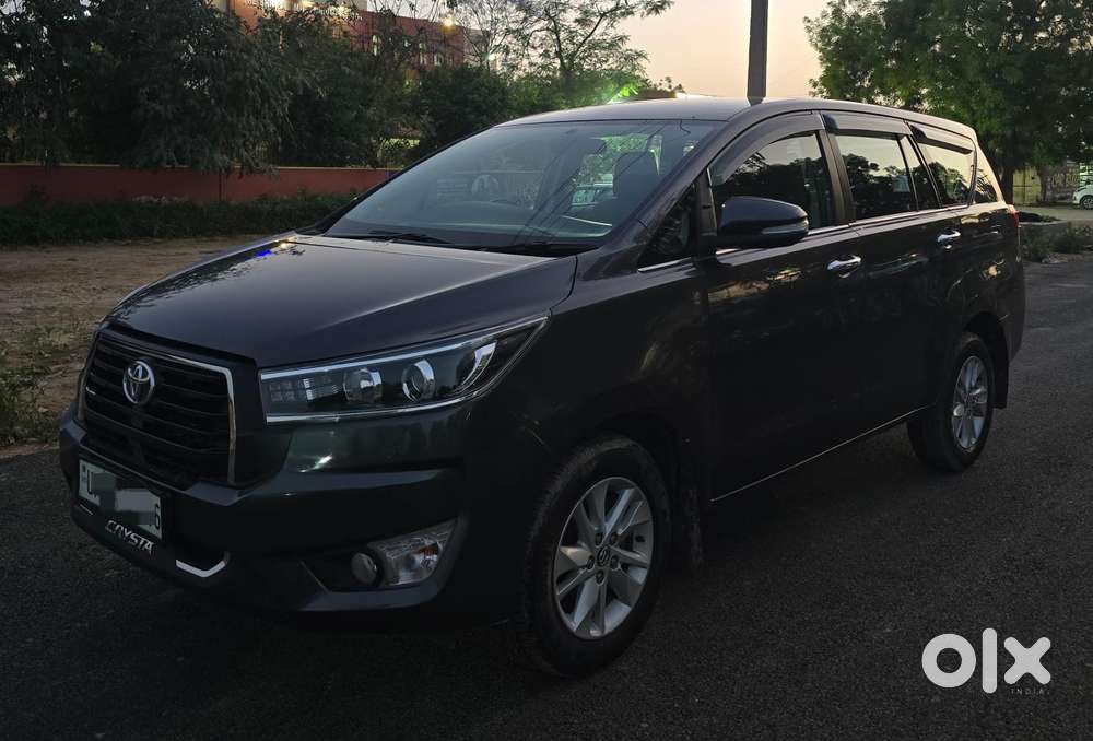 Toyota Innova Crysta 2.4 V, 2016, Diesel