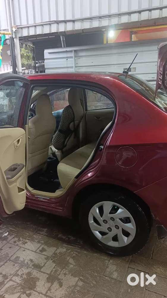 Honda Amaze 1.5 S 2013. No Accident History,good Interiors. 20+millage
