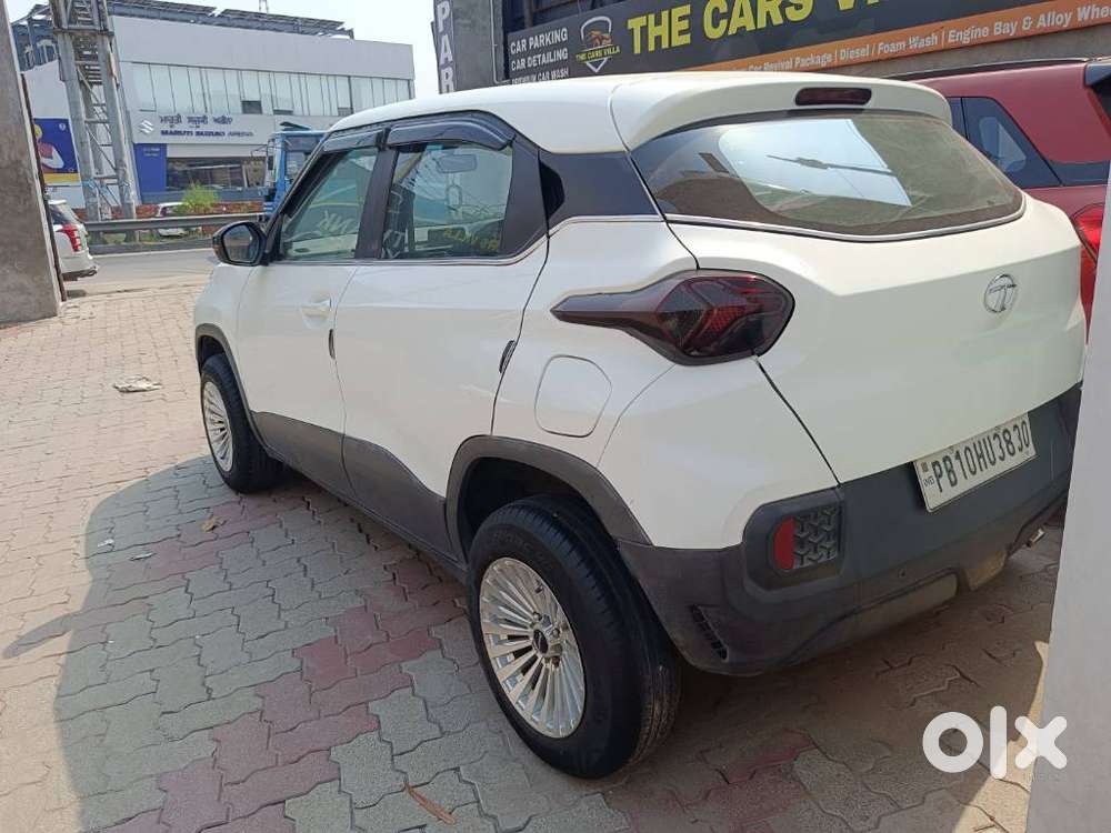 Tata Punch 1.2 Revotron Adventure Camo, 2022, Petrol