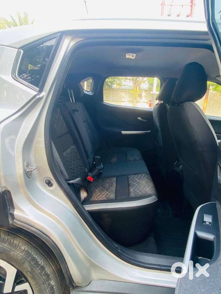 Nissan Magnite 1.0 Xv Turbo Cvt, 2022, Petrol