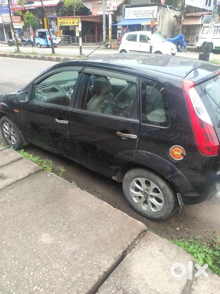 Ford Figo Petrol 100000 Km Driven