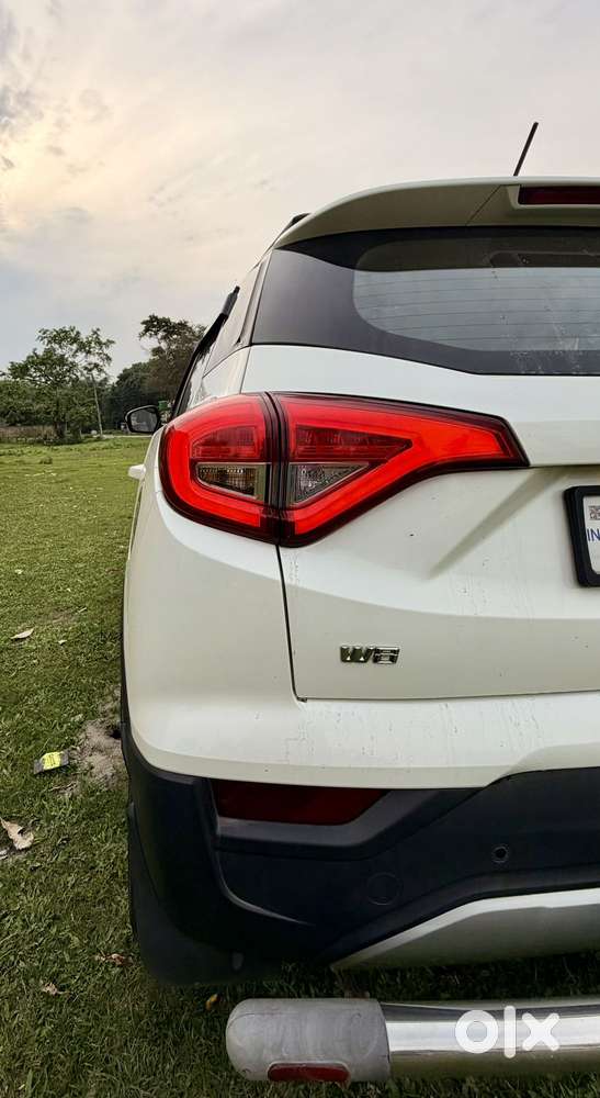 Mahindra Xuv300 W8, 2022, Petrol