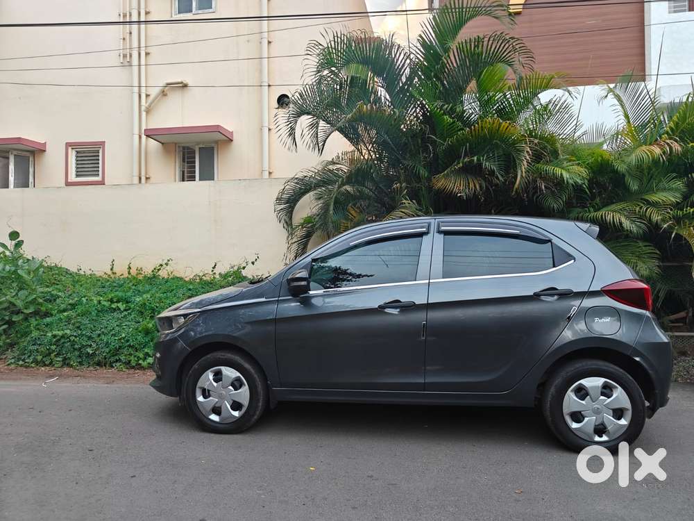Tata Tiago 1.2 Revotron Xm Cng, 2024, Cng & Hybrids