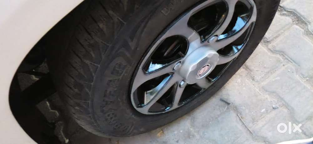 Mahindra Tuv 300 2016 Diesel 97226 Km Driven