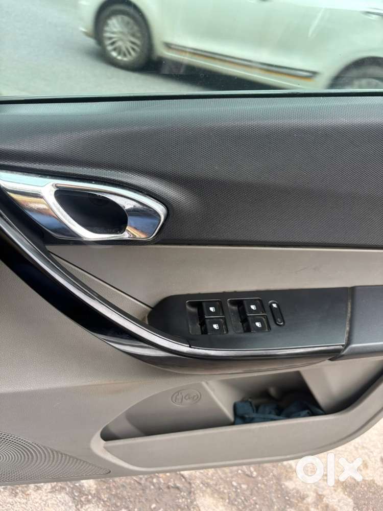 2016 Tata Tiago Petrol