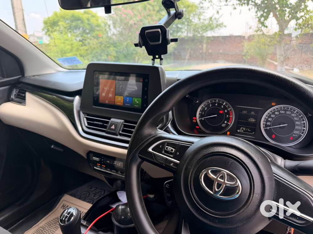 Toyota Glanza S 2024