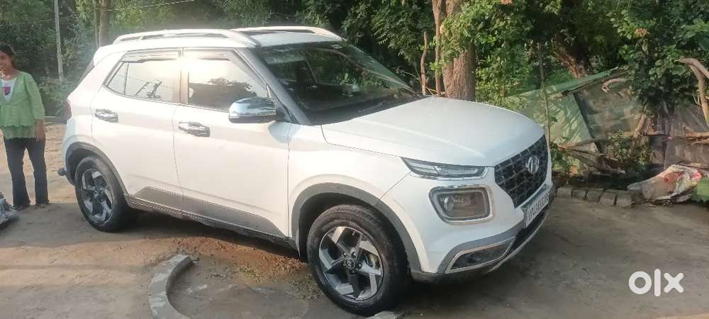 Hyundai Venue 2021 Petrol Good Condition