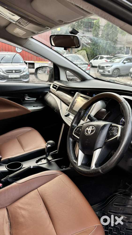 Toyota Innova Crysta 2.8 Zx At, 2016, Diesel