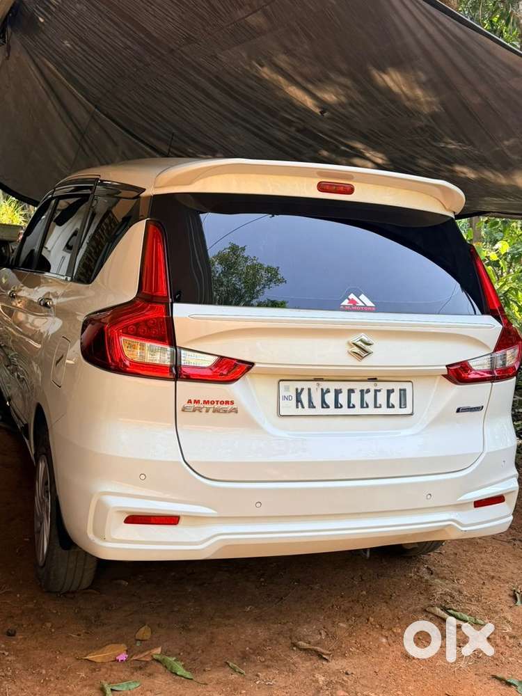 Maruti Ertiga Petrol 2023