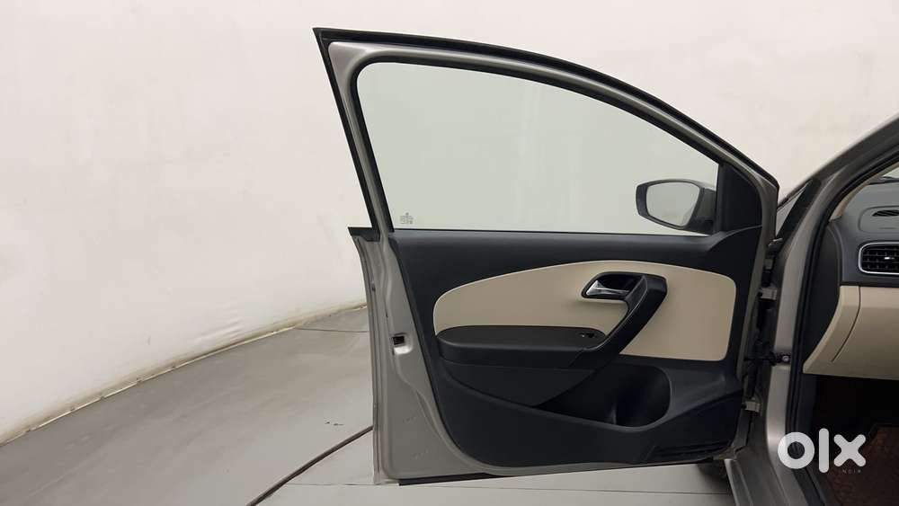 Skoda Rapid 1.6 Mpi At Style, 2017, Petrol