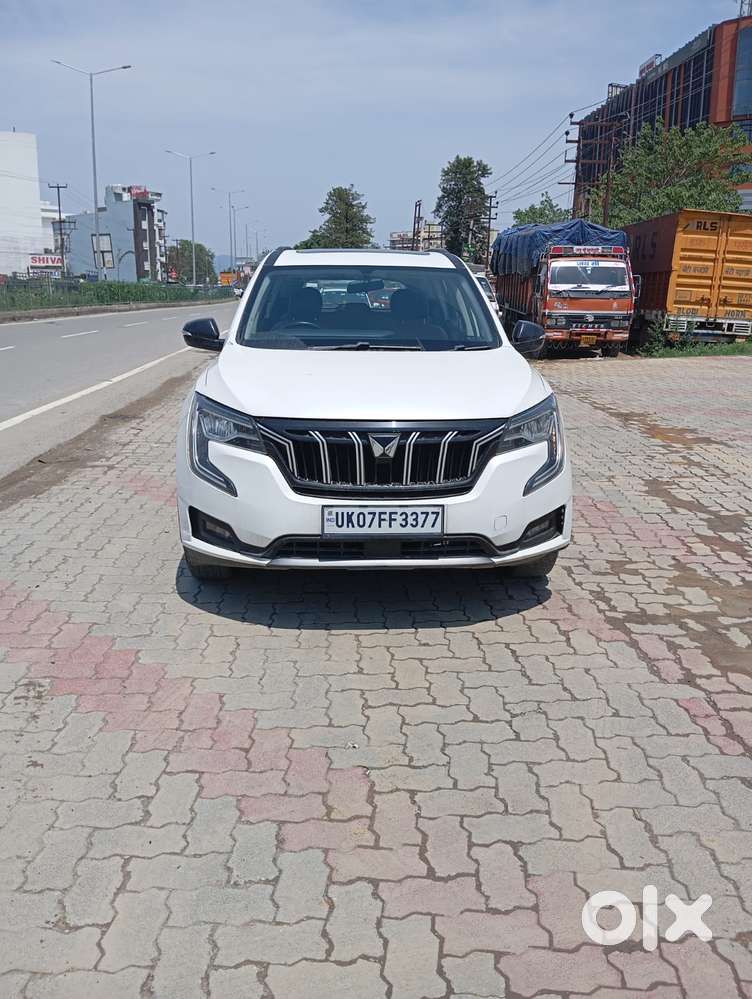 Mahindra Xuv700 2.0 Ax 5 Petrol Mt Str, 2022, Diesel
