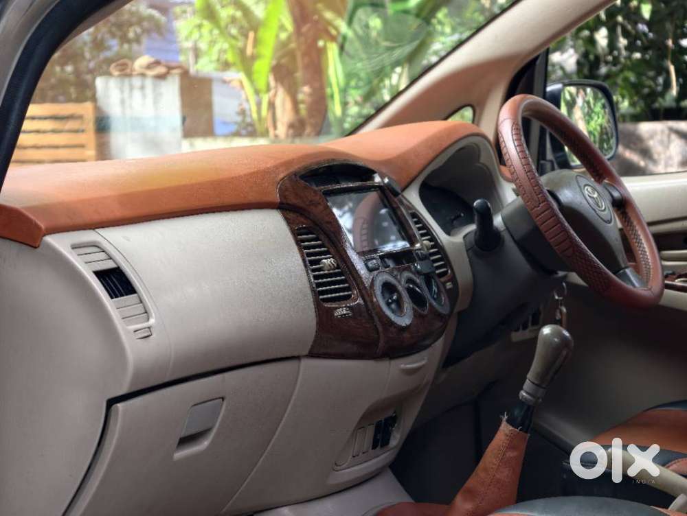 Toyota Innova 2.5 G (diesel) 8 Seater Bs Iv, 2008, Diesel