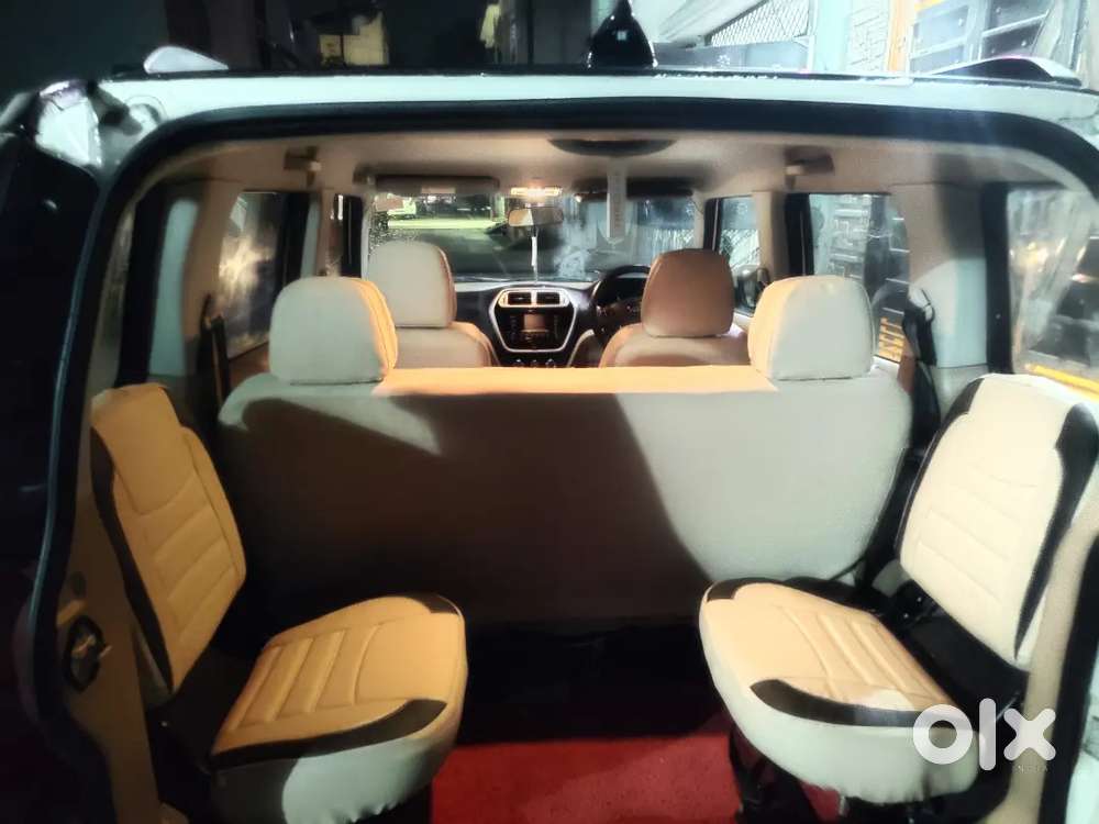 Tuv 300 (2016) Dual Tone Colour