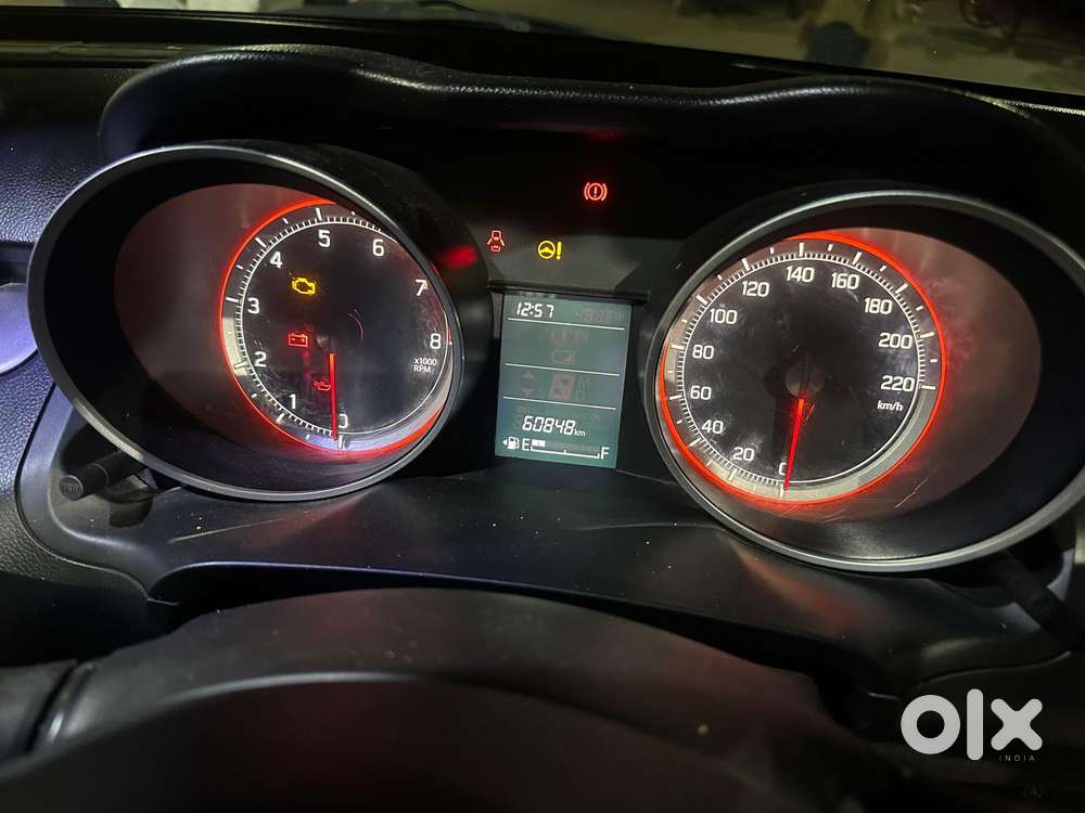 Maruti Suzuki Swift 1.2 Vxi (o), 2022, Petrol