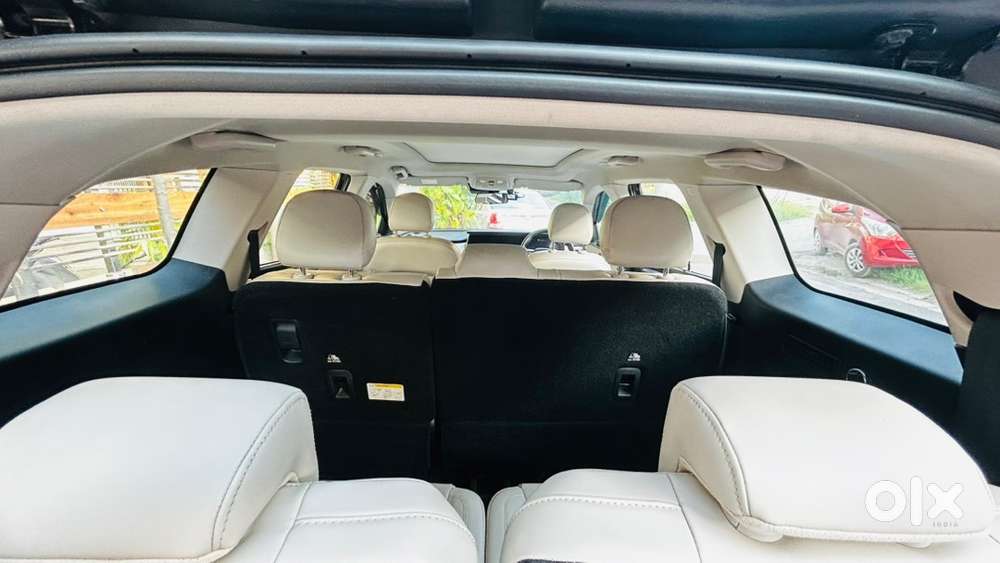 Mahindra Xuv700 2022 Petrol Well Maintained