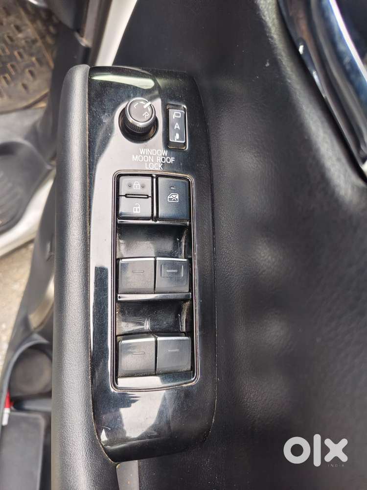 Toyota Vellfire 2.5 Hybrid, 2022, Petrol