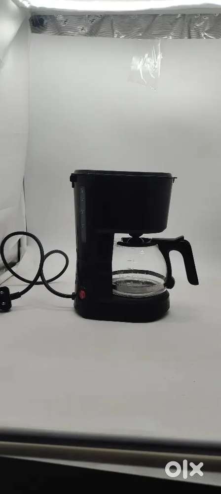 Black Drip Coffee Maker with Glass Carafe &ndash; Good Condition